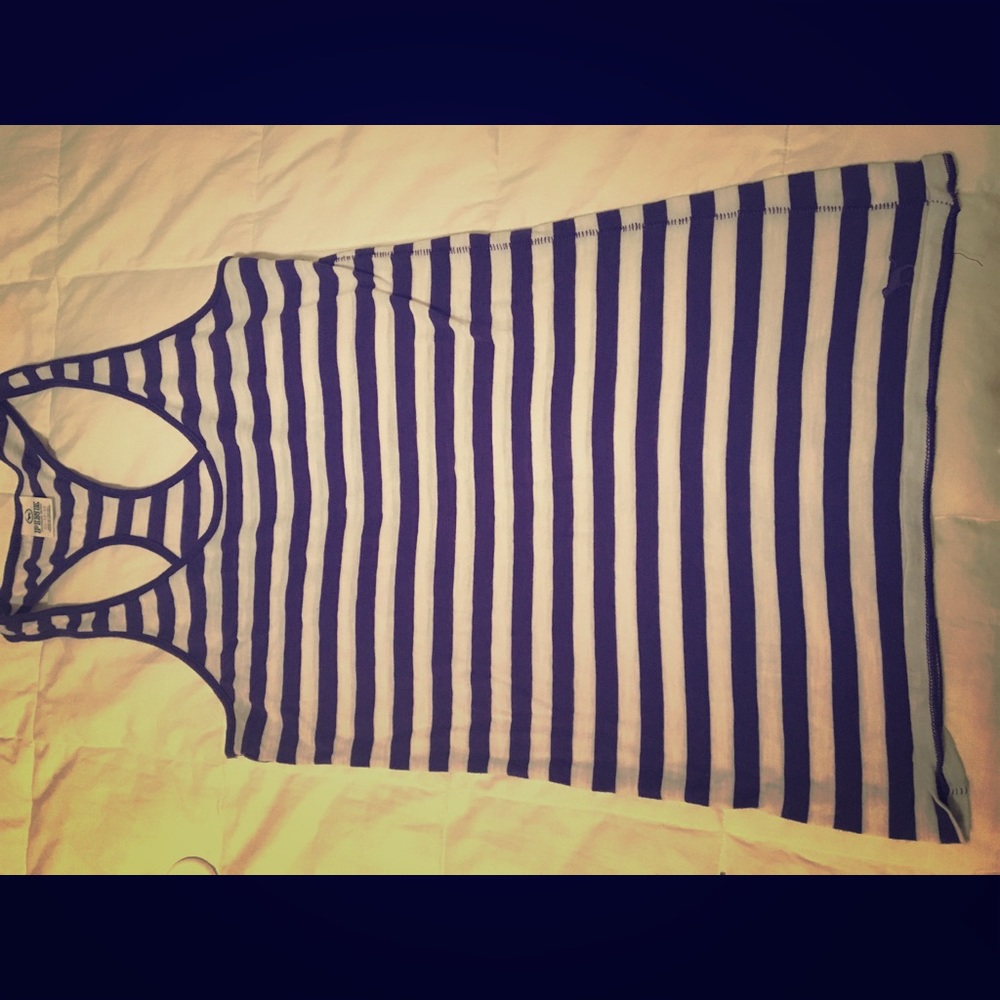 Victoria’s Secret Pink razorback tank